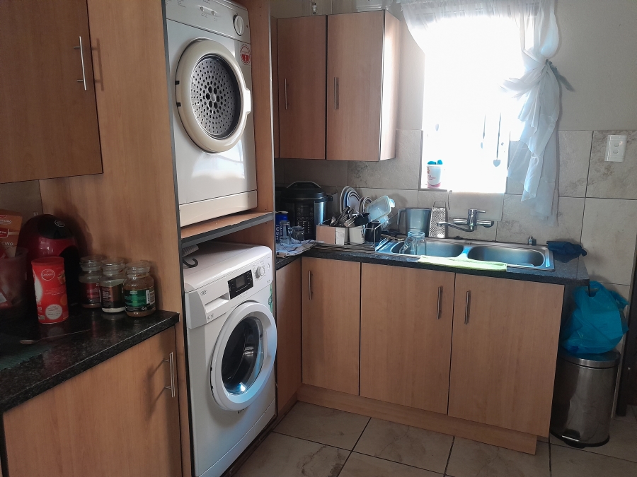 3 Bedroom Property for Sale in Waterval East North West